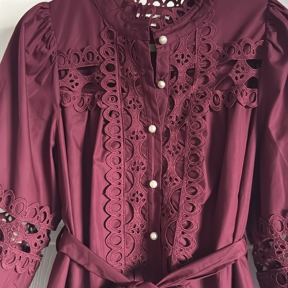 FAR FROM OVER 100% COTTON PLUM EYELET MINI DRESS Entro Size Medium - Picture 3 of 5